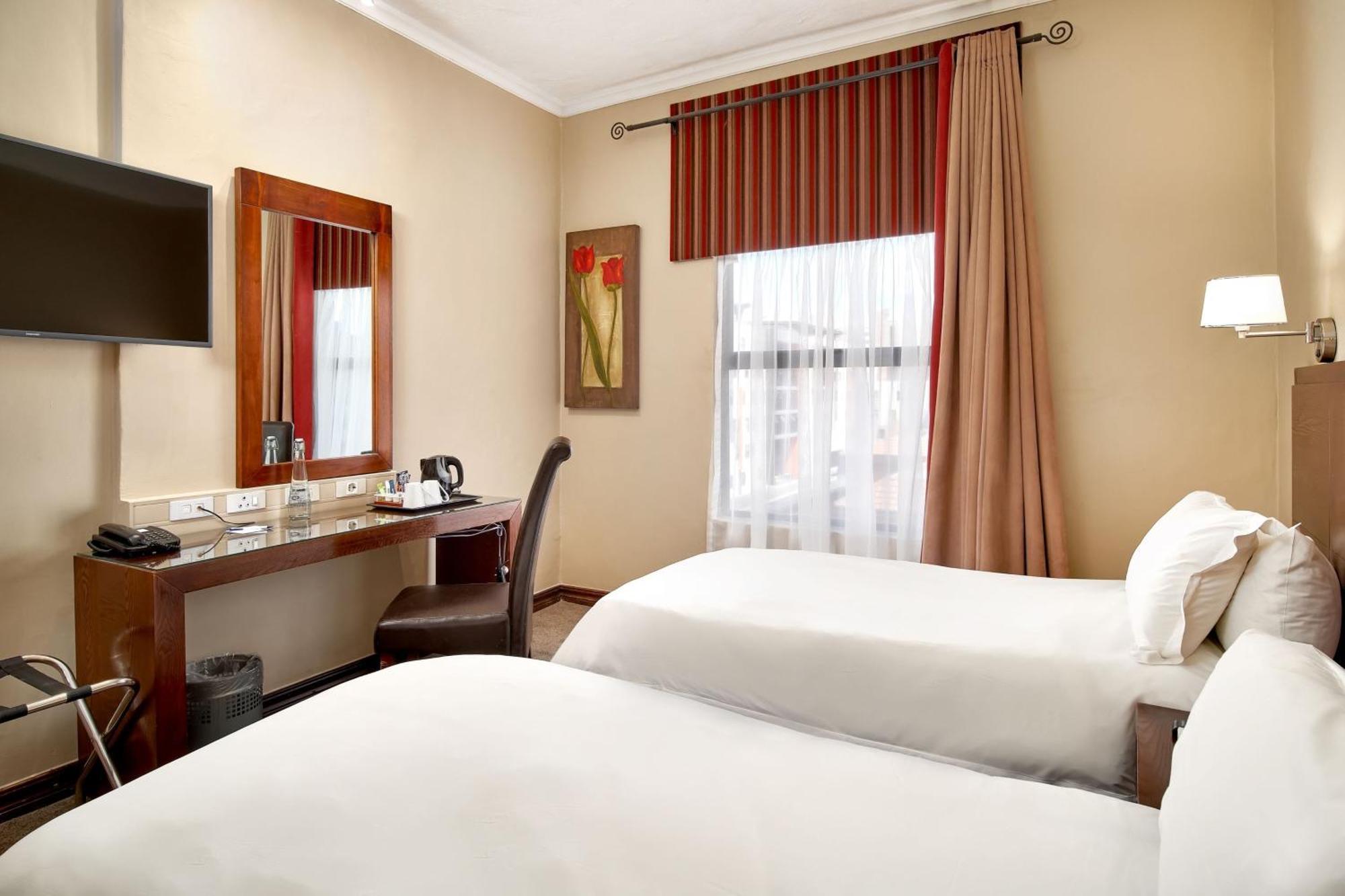 Protea Hotel By Marriott Pretoria Hatfield ห้อง รูปภาพ