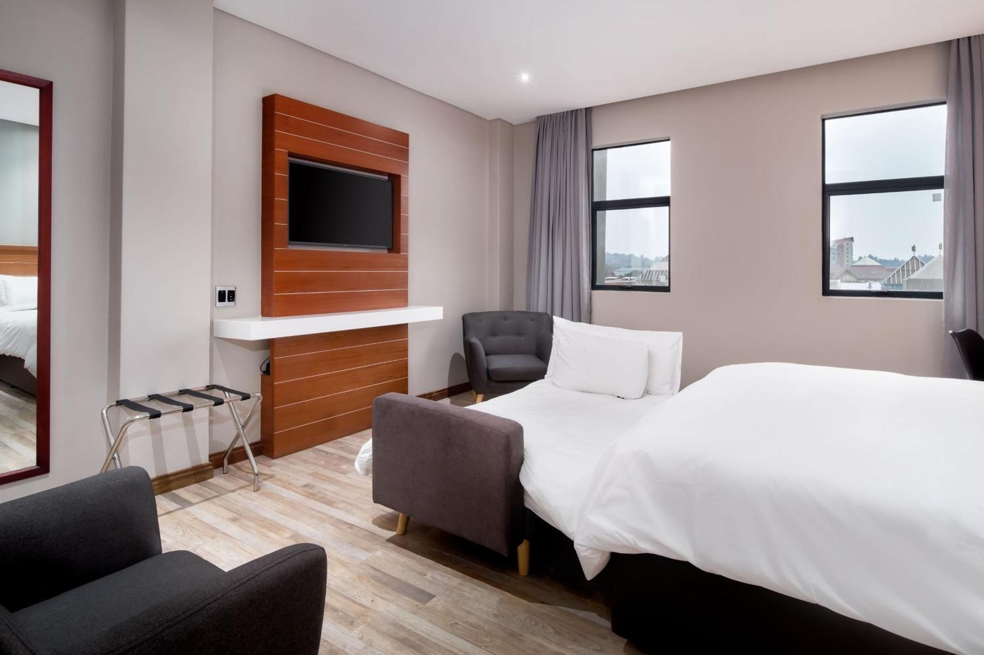 Protea Hotel By Marriott Pretoria Hatfield ห้อง รูปภาพ