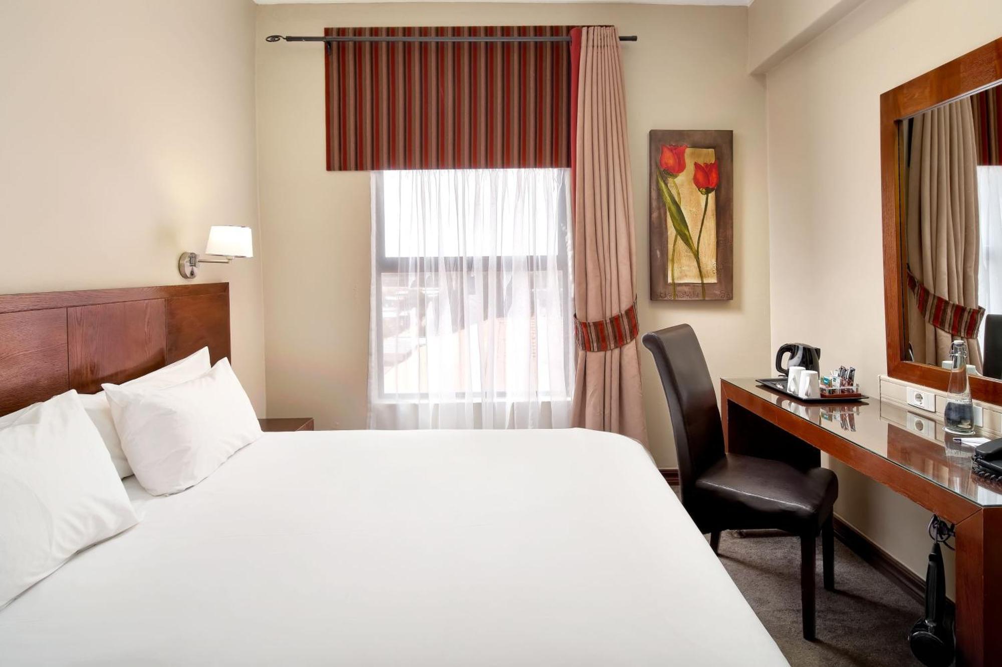 Protea Hotel By Marriott Pretoria Hatfield ห้อง รูปภาพ