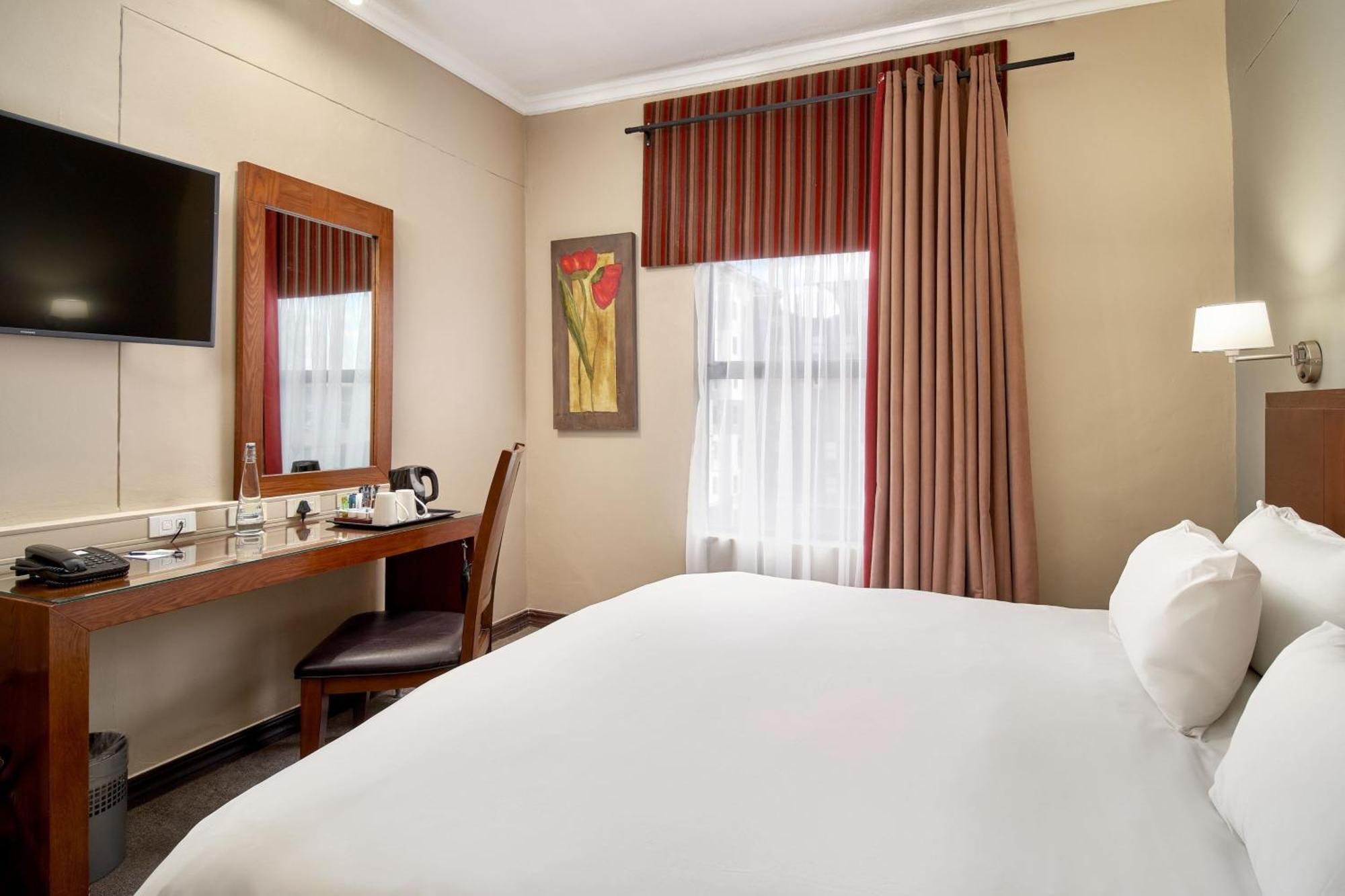 Protea Hotel By Marriott Pretoria Hatfield ห้อง รูปภาพ