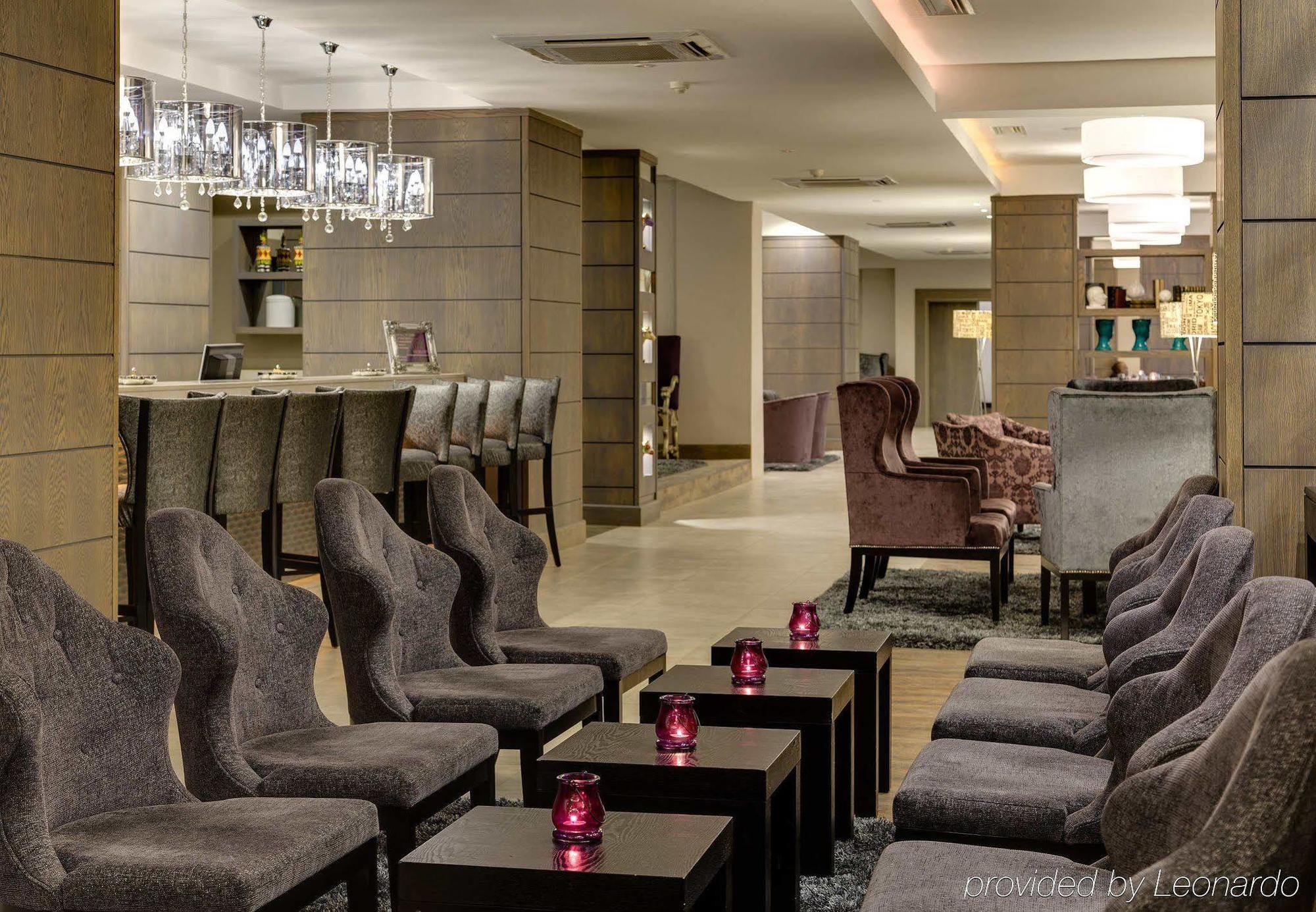 Protea Hotel By Marriott Pretoria Hatfield ภายนอก รูปภาพ