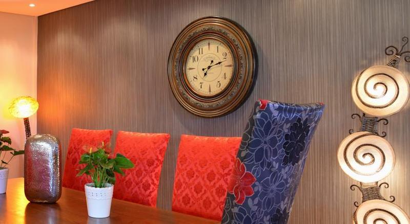 Protea Hotel By Marriott Pretoria Hatfield ภายนอก รูปภาพ